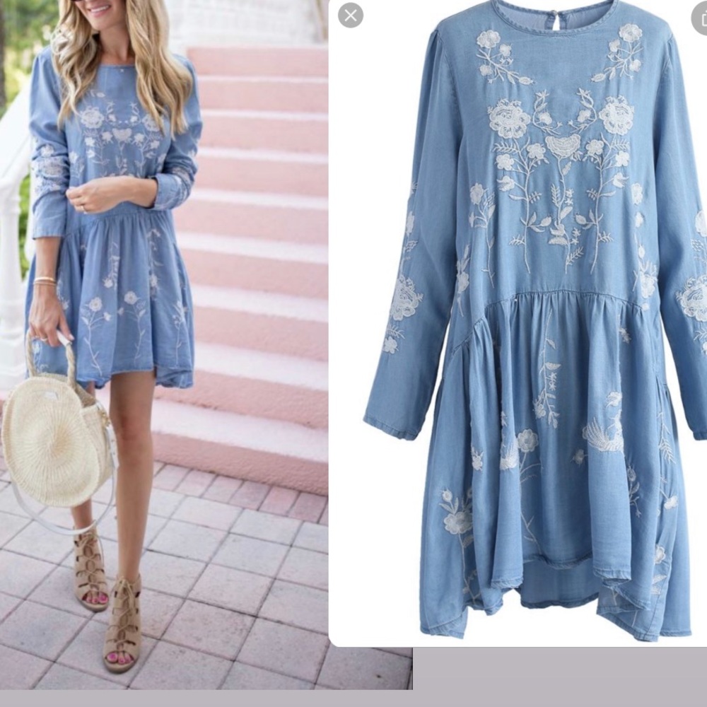 Artless Flowers Embroidered Dress in Chambray
Size (Chicwish)